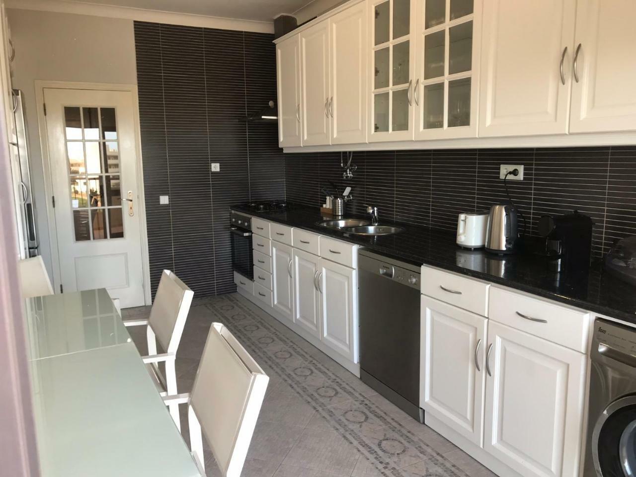 The Hoffy Beach Apartment Lagos Exterior photo